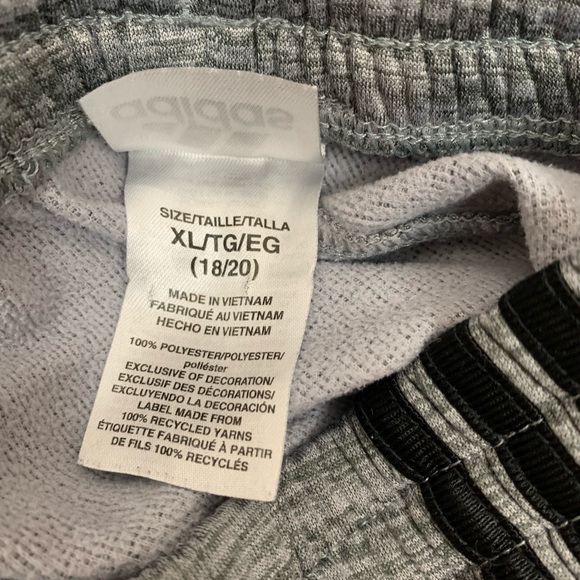 Adidas boys sweatpants , size XL 18/20 - Picture 4 of 5